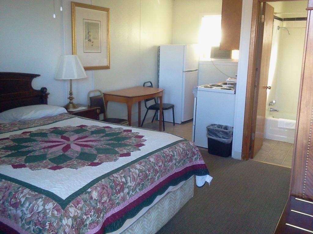 بلاتسبورغ Golden Gate Lodging المظهر الخارجي الصورة