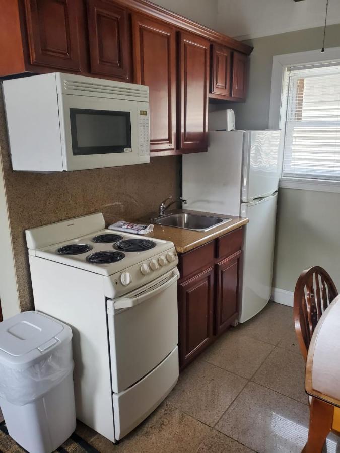 بلاتسبورغ Golden Gate Lodging المظهر الخارجي الصورة